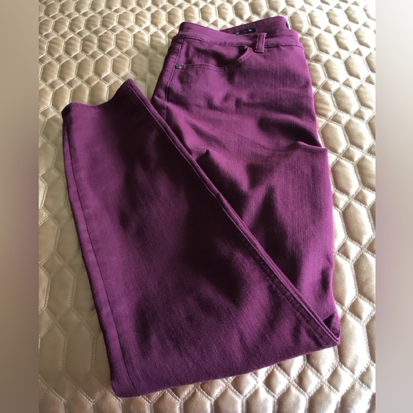 Talbots burgundy flawless five-pocket jeggings size 12 burgundy wine color. - Picture 6 of 12